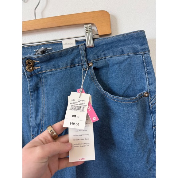 Ashley Stewart Women's Fearless Capri Pants – Blue – Size 22 – NWT - Picture 4 of 5
